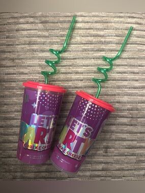 NEW Chuck E Cheese Collectible Party Cups